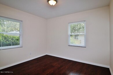 5773 Cherry Laurel Dr, Jacksonville, FL 32210 - photo 7