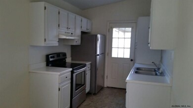 24 Sherwood Dr, Latham, NY 12110 - photo 5