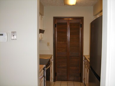 Kitchen Entrance
