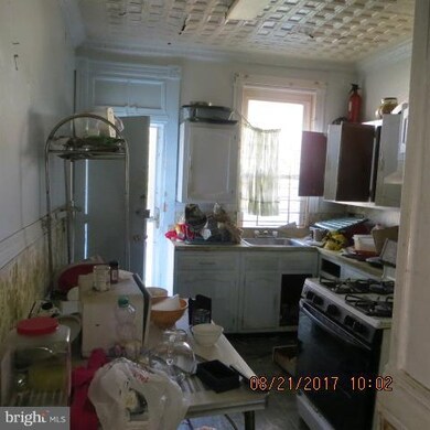 2126 N Fulton Ave, Baltimore, MD 21217 - photo 4