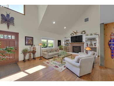 23859 Suttle Rd, Veneta, OR 97487 - photo 6