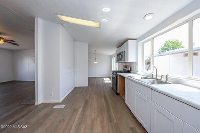 2930 E Cottonwood Club Ln, Tucson, AZ 85706 - photo 6