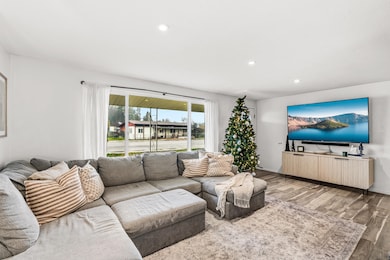 775 Garfield St, Medford, OR 97501 - photo 3