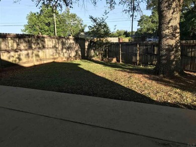 2566 Trailwood Dr, Cantonment, FL 32533 - photo 7