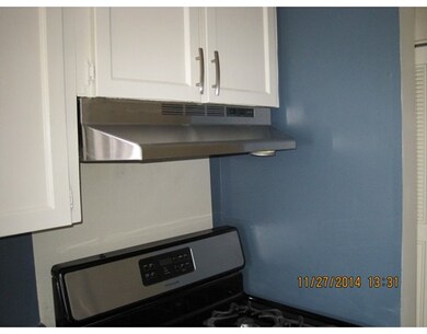 42 Shrewsbury Green Dr unit C, Shrewsbury, MA 01545 - photo 2