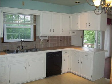 152 Jackson St, Indiana, PA 15701 - photo 5