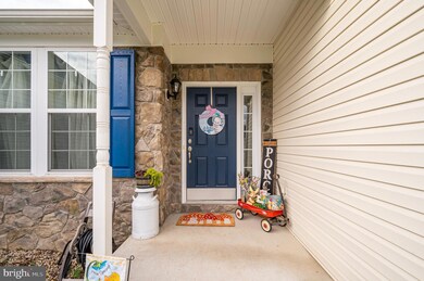 135 Bugatti Ct, Inwood, WV 25428 - photo 3