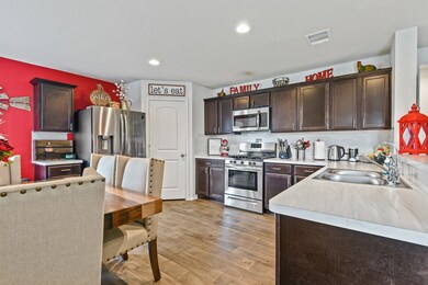 Kitchen Dining combo.