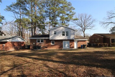 638 Edgehill Rd, Fayetteville, NC 28314 - photo 4