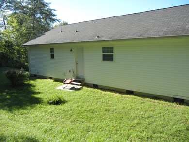 415 Ash Dr NW, Cleveland, TN 37312 - photo 4