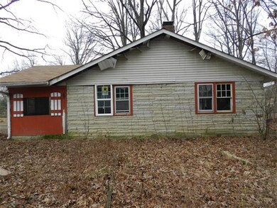 334 S 9th Ave, Beech Grove, IN 46107 - photo 2