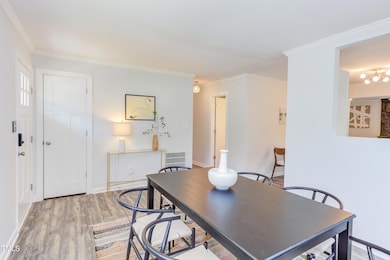 Dining Room & Entry