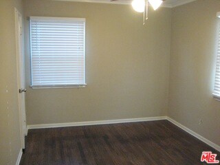 Front unit bedroom