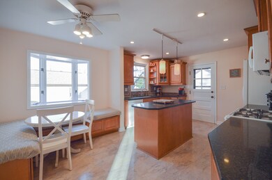 1025 Webster Ln, Des Plaines, IL 60016 - photo 3