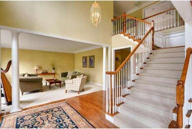 153 Magnolia Dr, Phoenixville, PA 19460 - photo 2