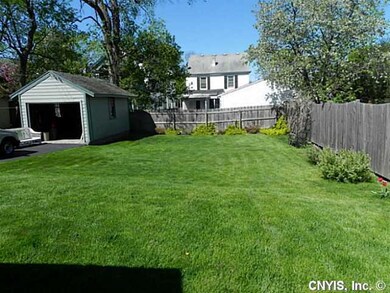Yard/Garden. More great landscaping in your backya