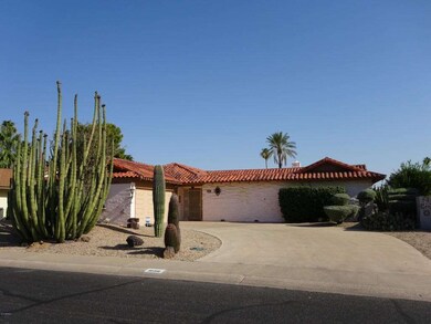 10318 W Mission Ln, Sun City, AZ 85351 - photo 2