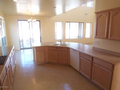Large Bright Kitchen
