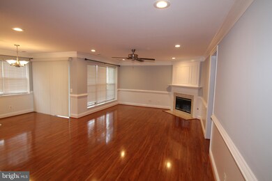 8238 Catbird Cir unit 8238A-, Lorton, VA 22079 - photo 5