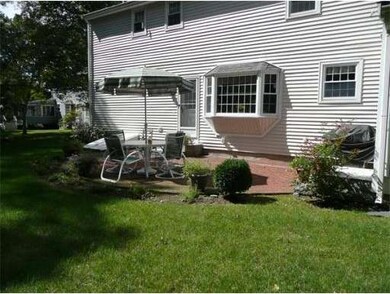 7 Klifford Cir, Millis, MA 02054 - photo 3