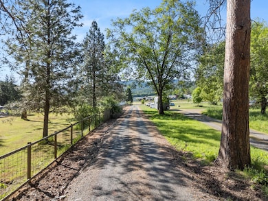 1_7765 colonial way, central point - dro