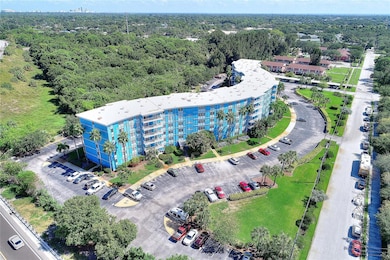 The Wave Condos unit 202, Saint Petersburg, FL 33712 - photo 6