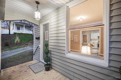 130 Baker Ave, Cincinnati, OH 45217 - photo 2