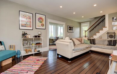 Living Room (4)