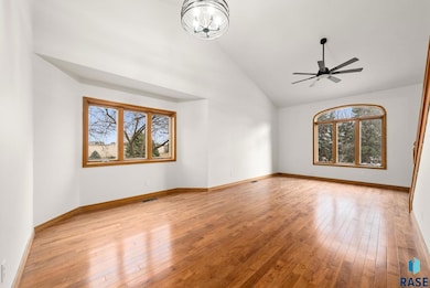 7604 E Palomino Rd, Sioux Falls, SD 57110 - photo 4