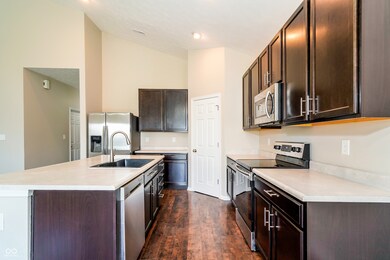 823 Fieldstone Dr, Franklin, IN 46131 - photo 5