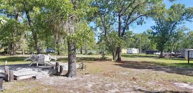 15986 Breeze Dr, Perry, FL 32348 - photo 7
