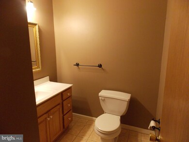 6229 Oak Hill Dr, Sykesville, MD 21784 - photo 6