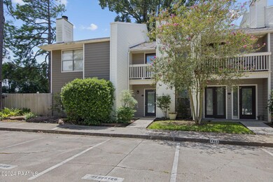 19-web-or-mls-1000 Kaliste Saloom 28-2