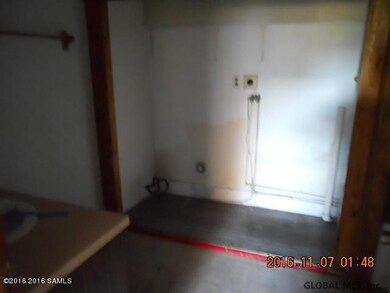 48 Walnut St, Glens Falls, NY 12801 - photo 7