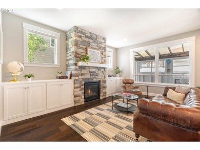 6435 Frost St, Lake Oswego, OR 97035 - photo 7