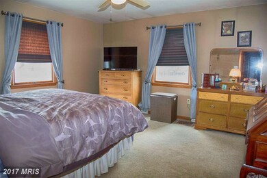 930 Bard Dr, Chambersburg, PA 17202 - photo 6