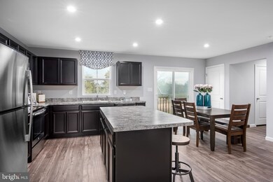 123 Shiningfield Ct, Middle River, MD 21220 - photo 4