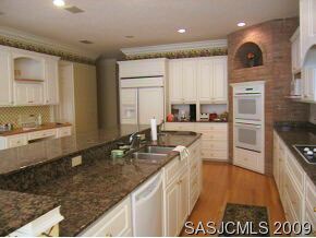 Gourmet Kitchen
