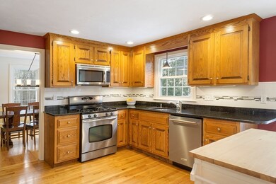 1 Castle Rd, Medway, MA 02053 - photo 7