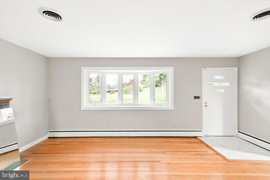 11309 Wacomor Dr, Germantown, MD 20876 - photo 5