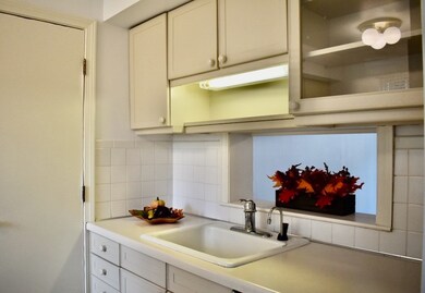 1303 Windsor Dr, Framingham, MA 01701 - photo 6