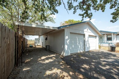 1090 Cougar Rd, Lipan, TX 76462 - photo 5
