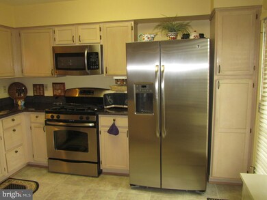 16818 Centerfield Way, Olney, MD 20832 - photo 3