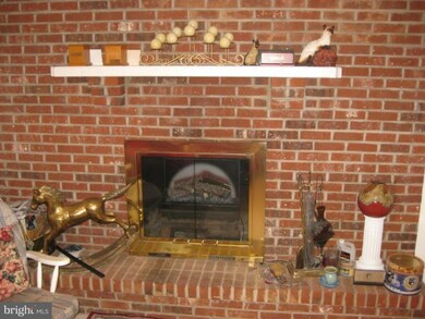 6420 Freedom Ave, Sykesville, MD 21784 - photo 3