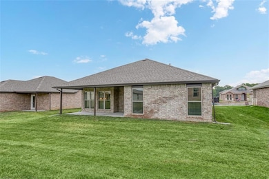 8357 Greentree Dr, Lenexa, KS 66227 - photo 7