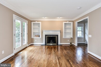 215 Great Falls St, Falls Church, VA 22046 - photo 2