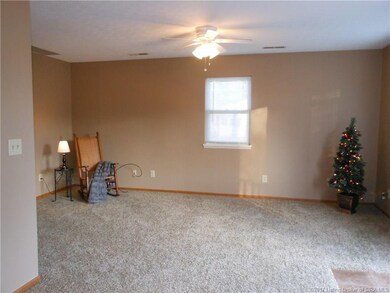 736 Linden St, New Albany, IN 47150 - photo 3