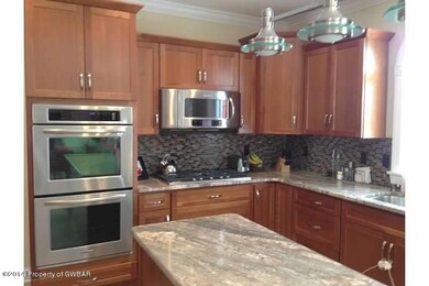 307 Canter Dr, Dallas, PA 18612 - photo 6