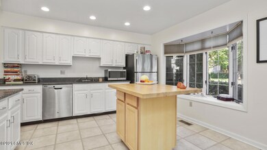 78 River Rd unit 8, Cos Cob, CT 06807 - photo 4