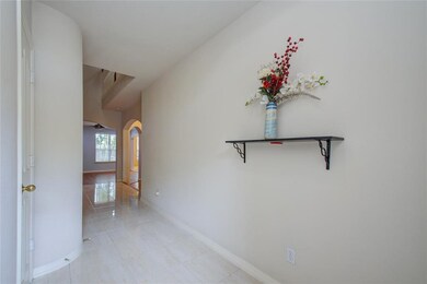 7511 S Linpar Ct, Houston, TX 77040 - photo 5